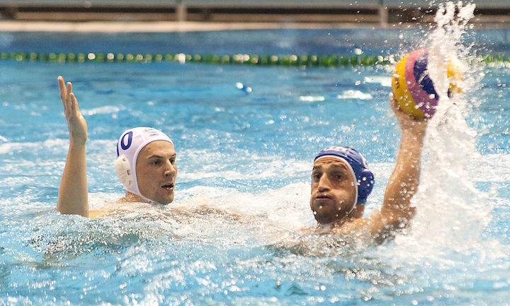  Varga Dénes (b) és az olasz Valentino Gallo a győri Aqua sportközpontban. MTI Fotó: Krizsán Csaba