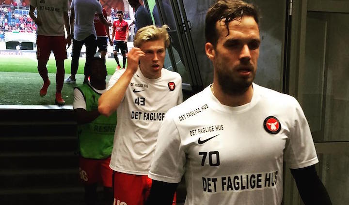 A háttérben Rasmus Kristensen, elöl a gólszerző Filip Novák