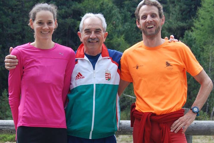 Az olimpiára kijutott Vanek Margit, edzője Zemen János és testvére Vanek Ákos