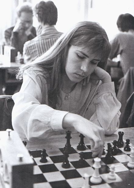 sakk_Mádl Ilidkó sakkozik, 440