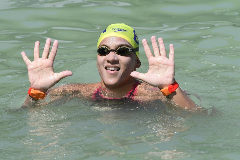 Balatonfüred, 2017. július 21. Az elsőként célba ért brazil Ana Marcela Cunha a női 25 kilométeres nyíltvízi úszáson a 17. vizes világbajnokságon Balatonfüreden 2017. július 21-én. MTI Fotó: Szigetváry Zsolt