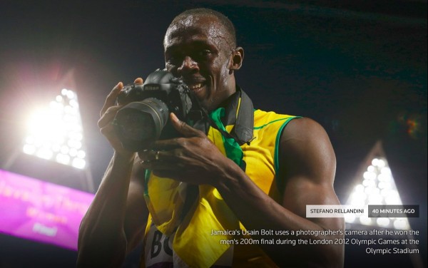 Usain Bolt fotóiről bővebben itt: http://bit.ly/Tn3o3N A jamaikai futó Usain Bolt fénkyépezi a fotósokat Jimmy Wixtrom fényképezőgépével a 200m síkfutás döntőjét követően a Londoni Olimpia atlétika stadionjában. Fotó: Stefano Rellandini/Reuters Kép forrása: Olimpiai alkalmazás nagy képekkel a Reuterstől: http://bit.ly/PXdZhw